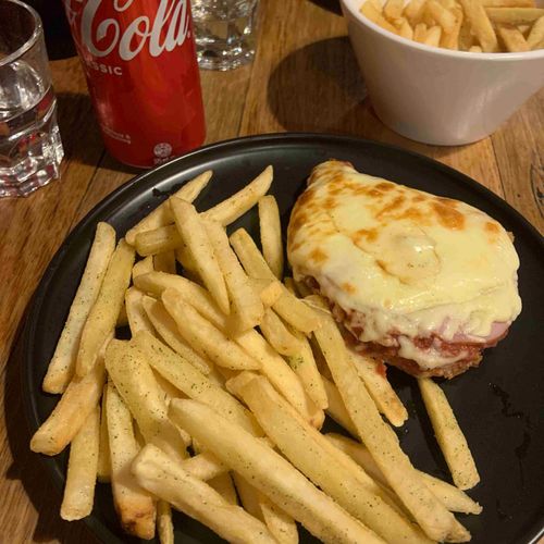 Schnitty Bar
