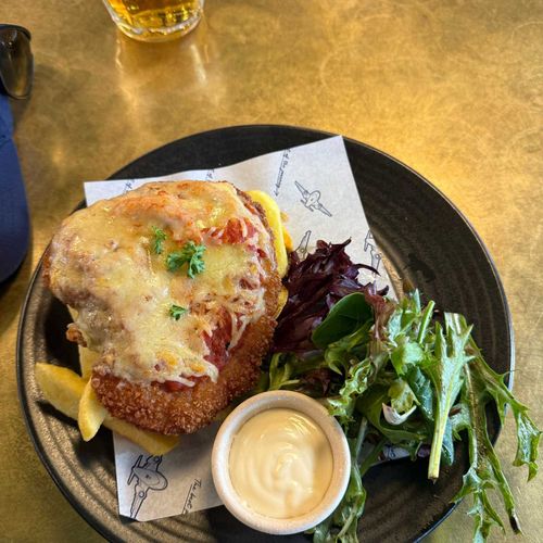 Cascade Cafe & Bar Hobart Airport