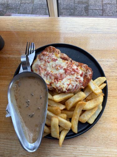 Tracks Cafe
