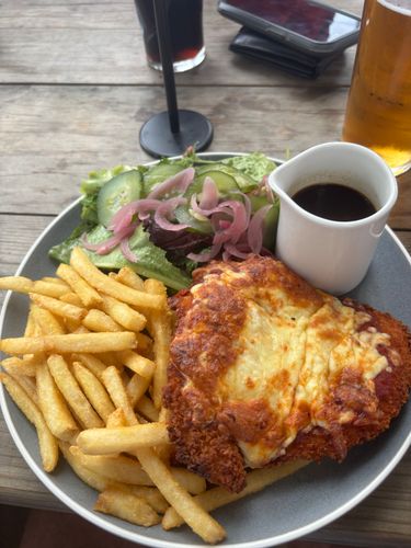 Lost Captain Restaurant & Taphouse