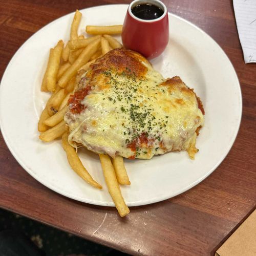 Yarrawonga Hotel