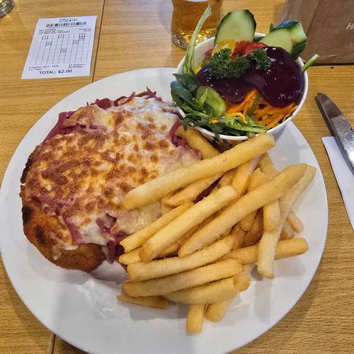 Campania Bar & Bistro
